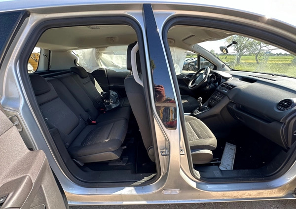 Opel Meriva cena 14000 przebieg: 109534, rok produkcji 2013 z Supraśl małe 106